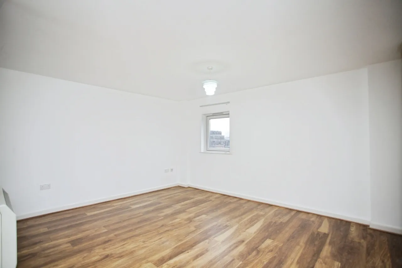 Manor House Drive, Coventry, West Midlands, CV1, photo 11
