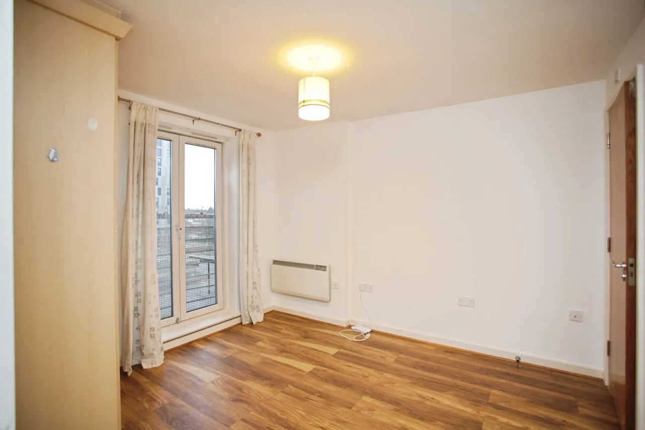 Manor House Drive, Coventry, West Midlands, CV1, photo 7