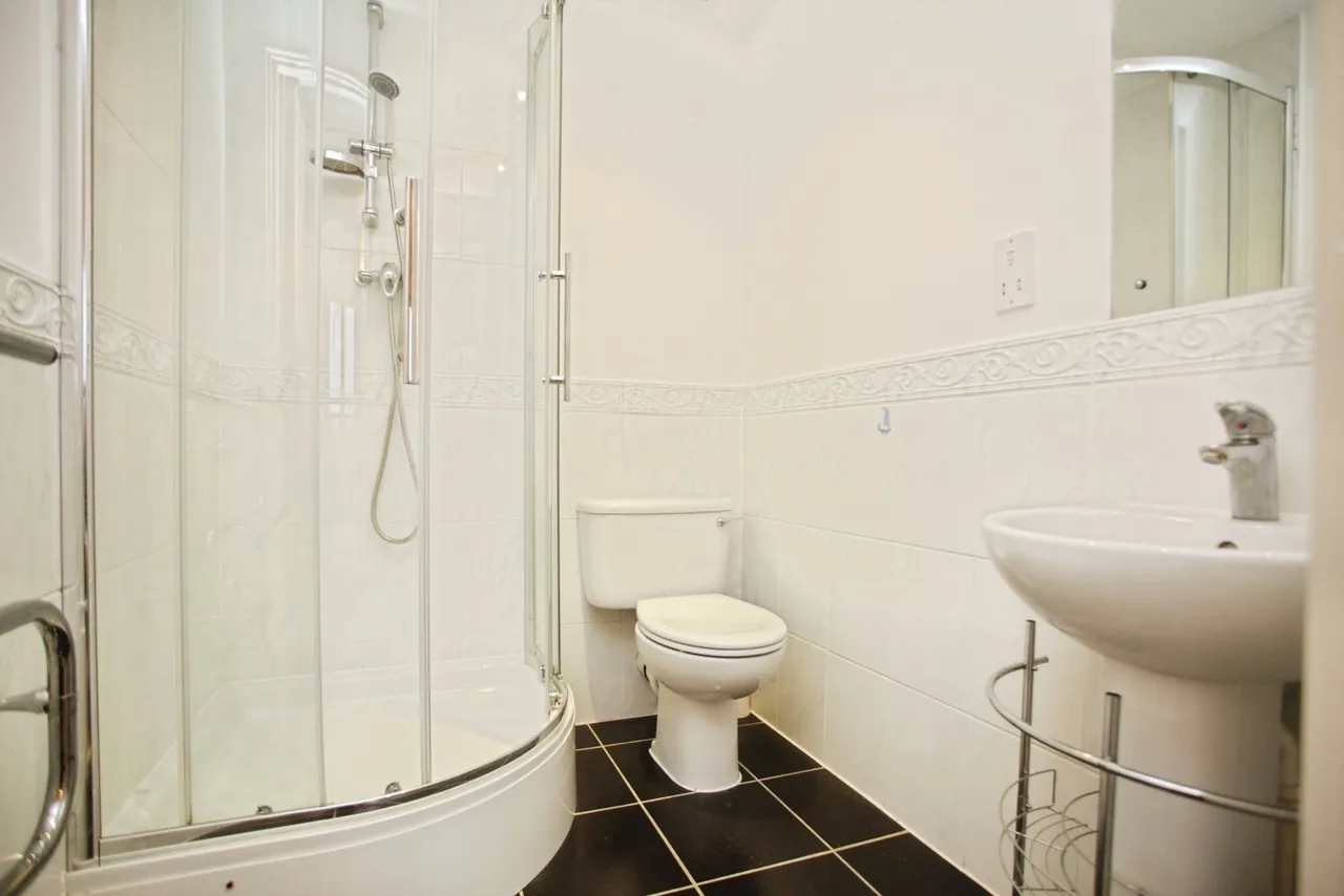 Manor House Drive, Coventry, West Midlands, CV1, photo 9