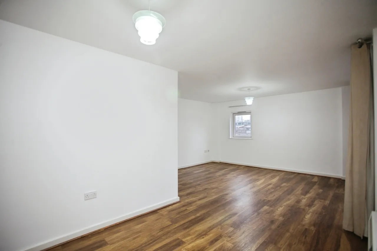 Manor House Drive, Coventry, West Midlands, CV1, photo 10