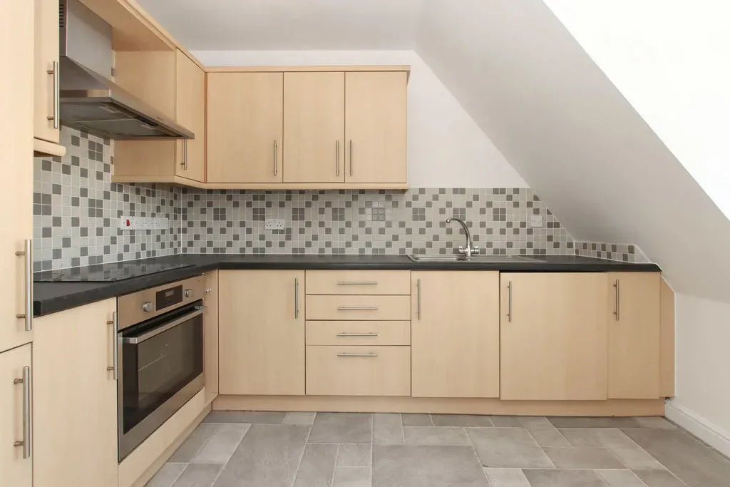 168 Queensway, Hemel Hempstead, Hertfordshire, HP2 5FX, photo 3