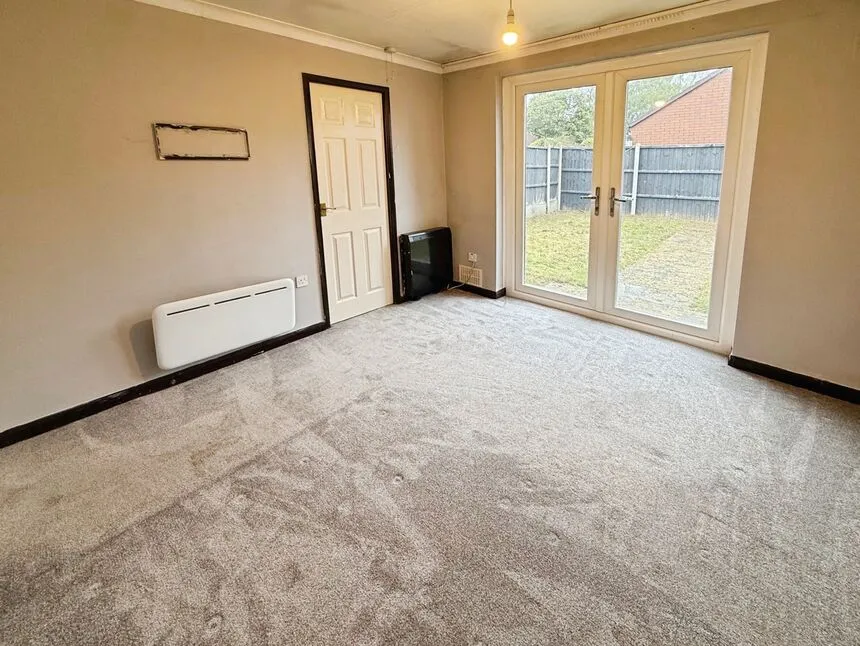 Elsham Crescent, Lincoln, Lincolnshire, LN6, photo 5