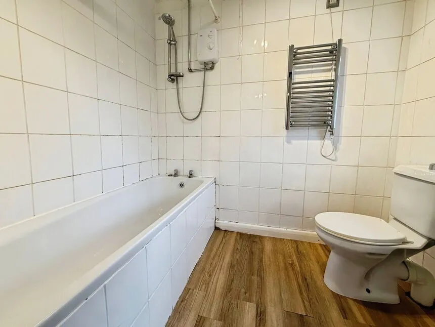Elsham Crescent, Lincoln, Lincolnshire, LN6, photo 8
