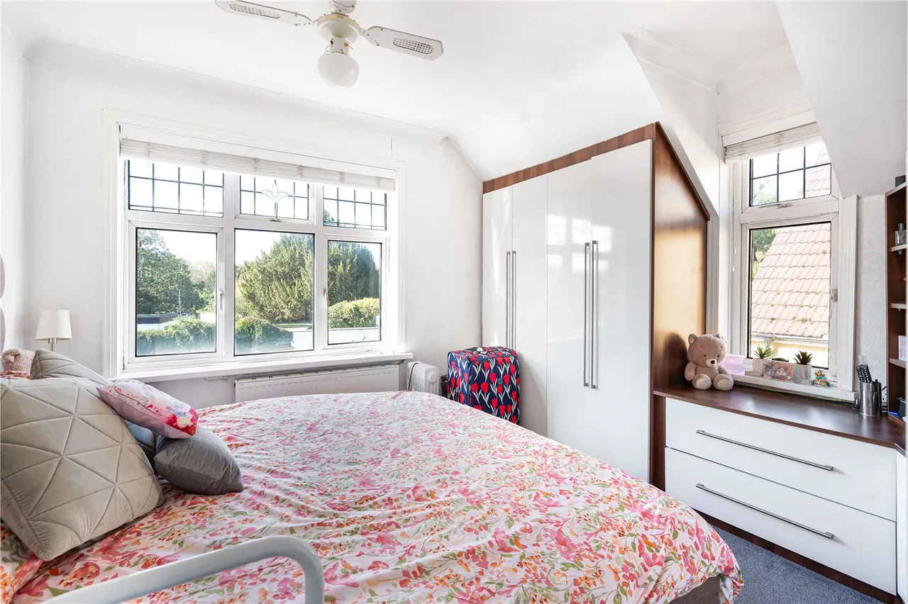 Thorpe Lea Road, Egham, TW20, photo 21