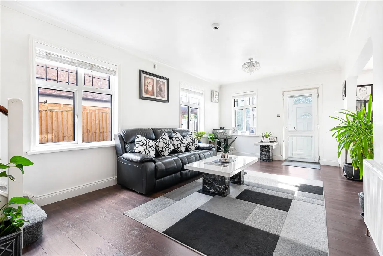 Thorpe Lea Road, Egham, TW20, photo 6