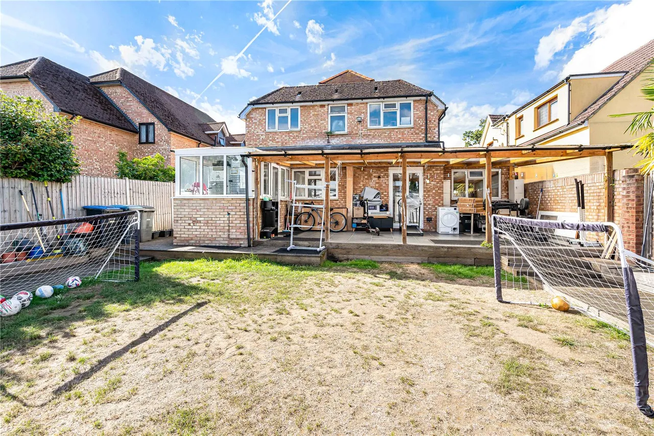 Thorpe Lea Road, Egham, TW20, photo 30