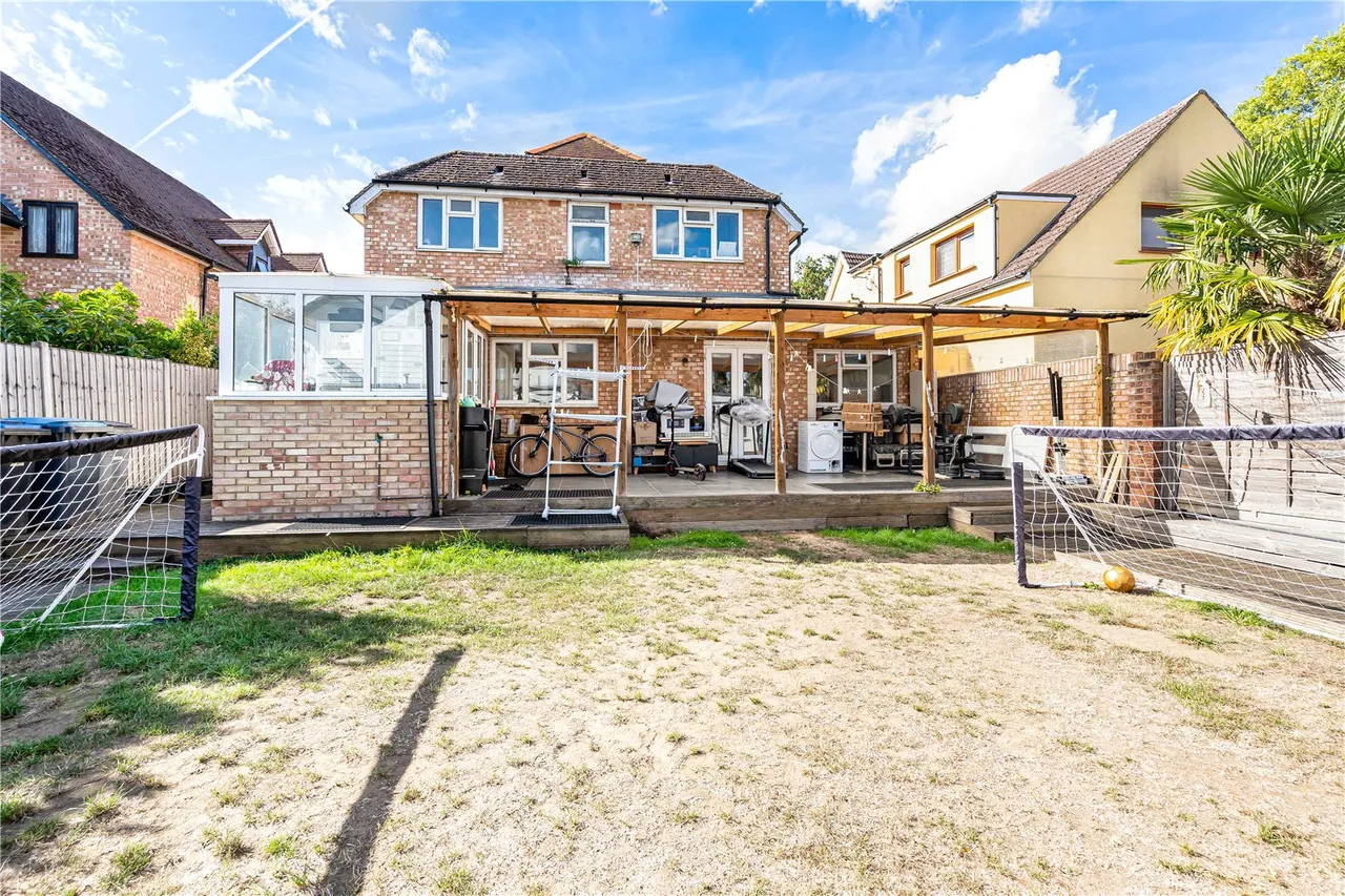 Thorpe Lea Road, Egham, TW20, photo 5