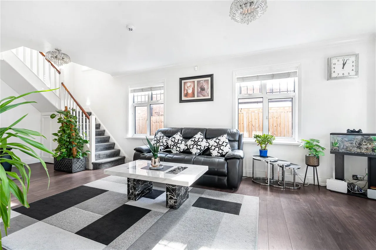 Thorpe Lea Road, Egham, TW20, photo 11