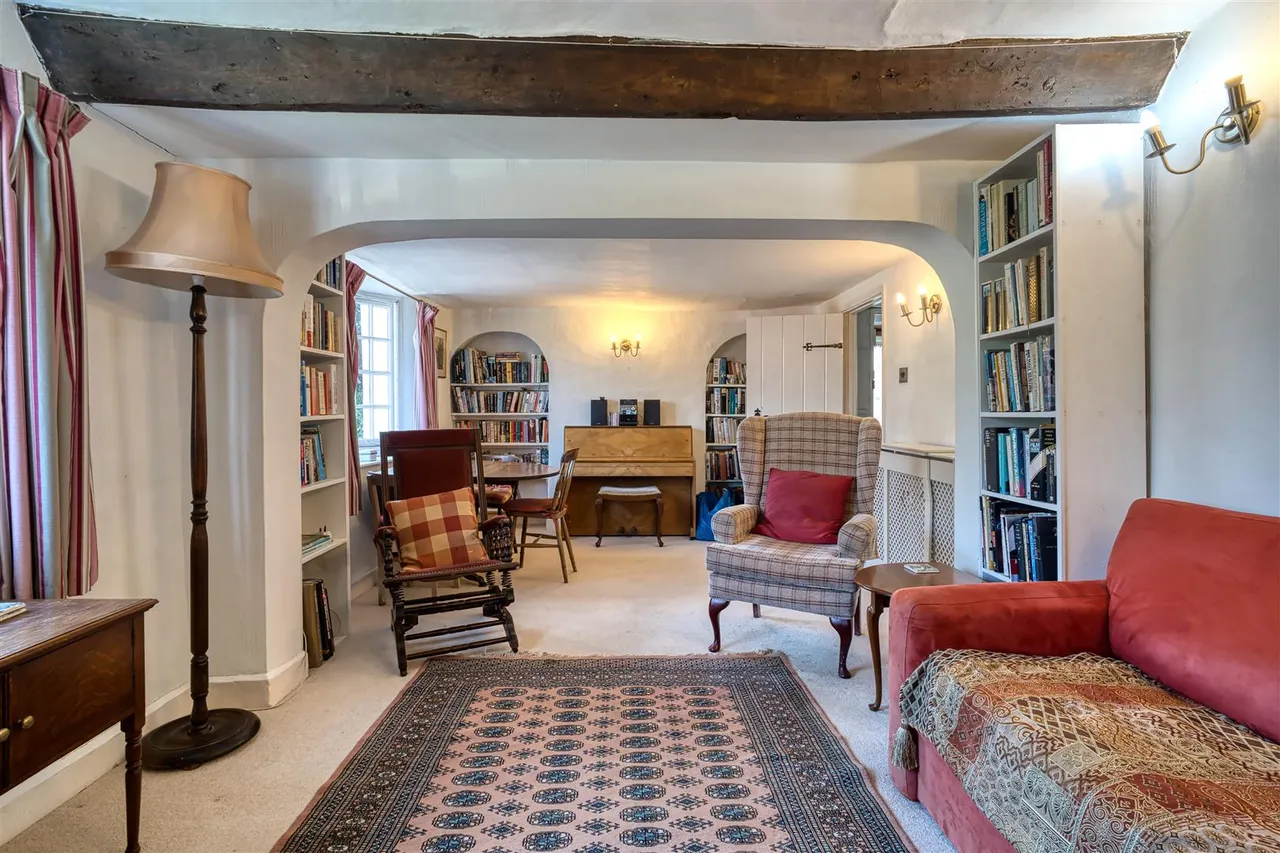 Higher Street, Okeford Fitzpaine, photo 6