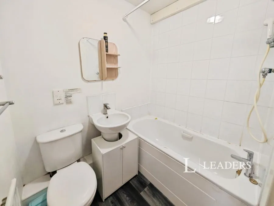 Chaucer Street, Mansfield, NG18, photo 11