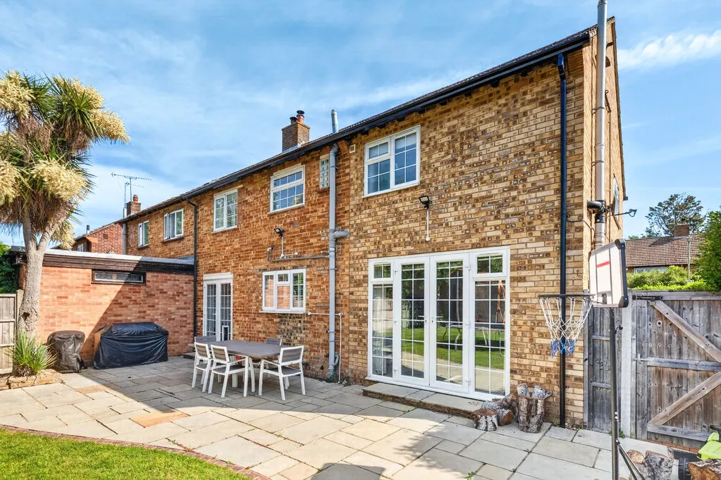 Braycourt Avenue, Walton-On-Thames KT12 2BB, photo 21