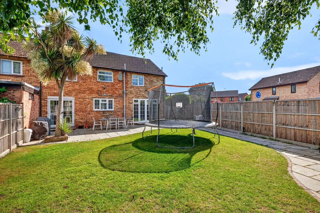 Braycourt Avenue, Walton-On-Thames KT12 2BB, photo 24