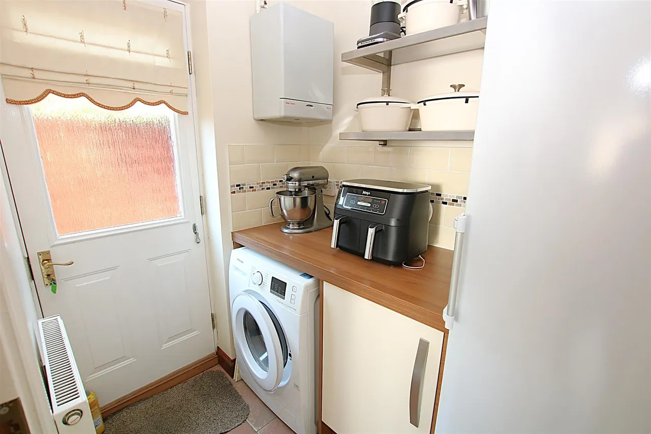 Battalion Drive, Wootton, photo 7