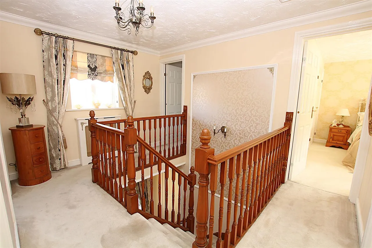 Battalion Drive, Wootton, photo 12