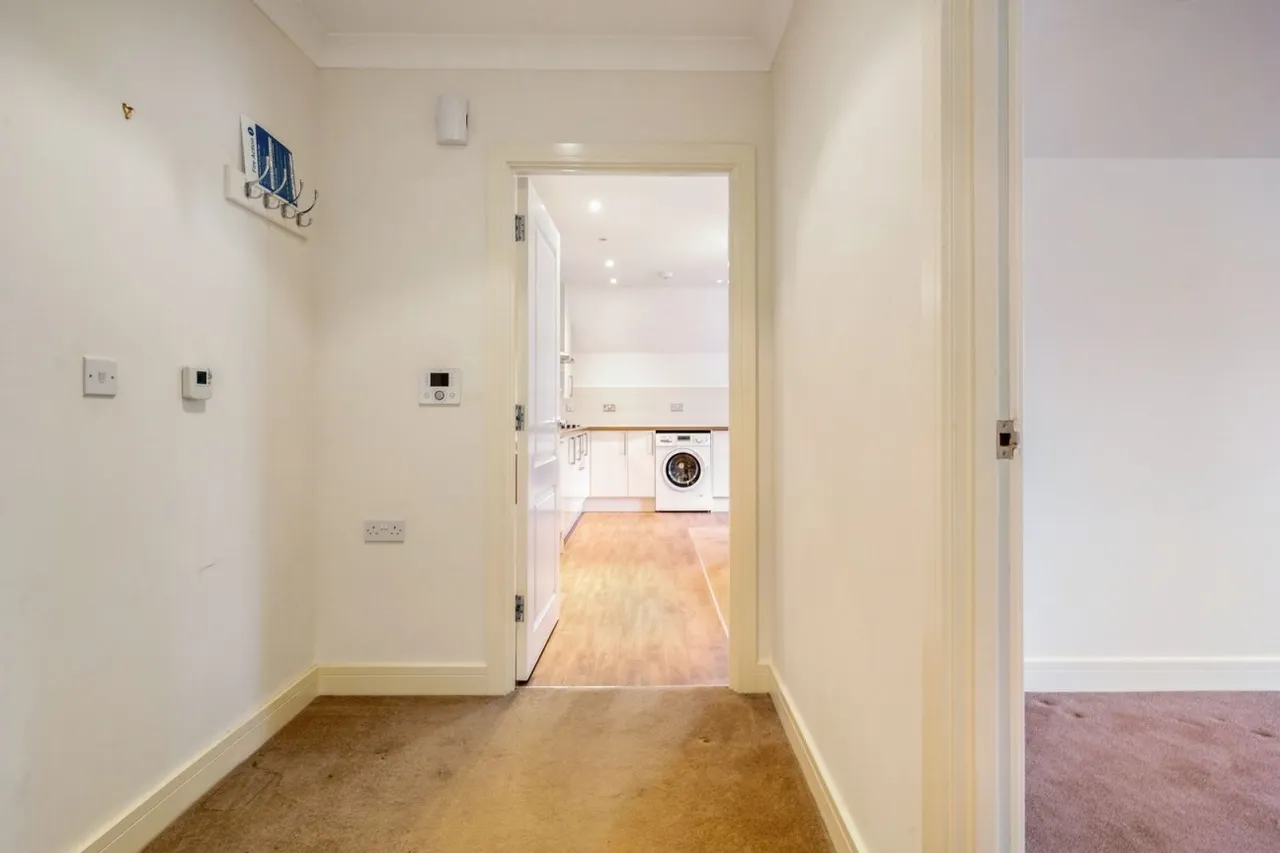 Lyndhurst, SO43, photo 11