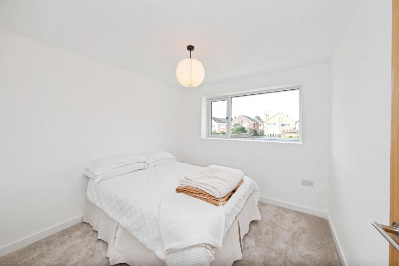 Vaughan Avenue, Nottingham, NG15, photo 12