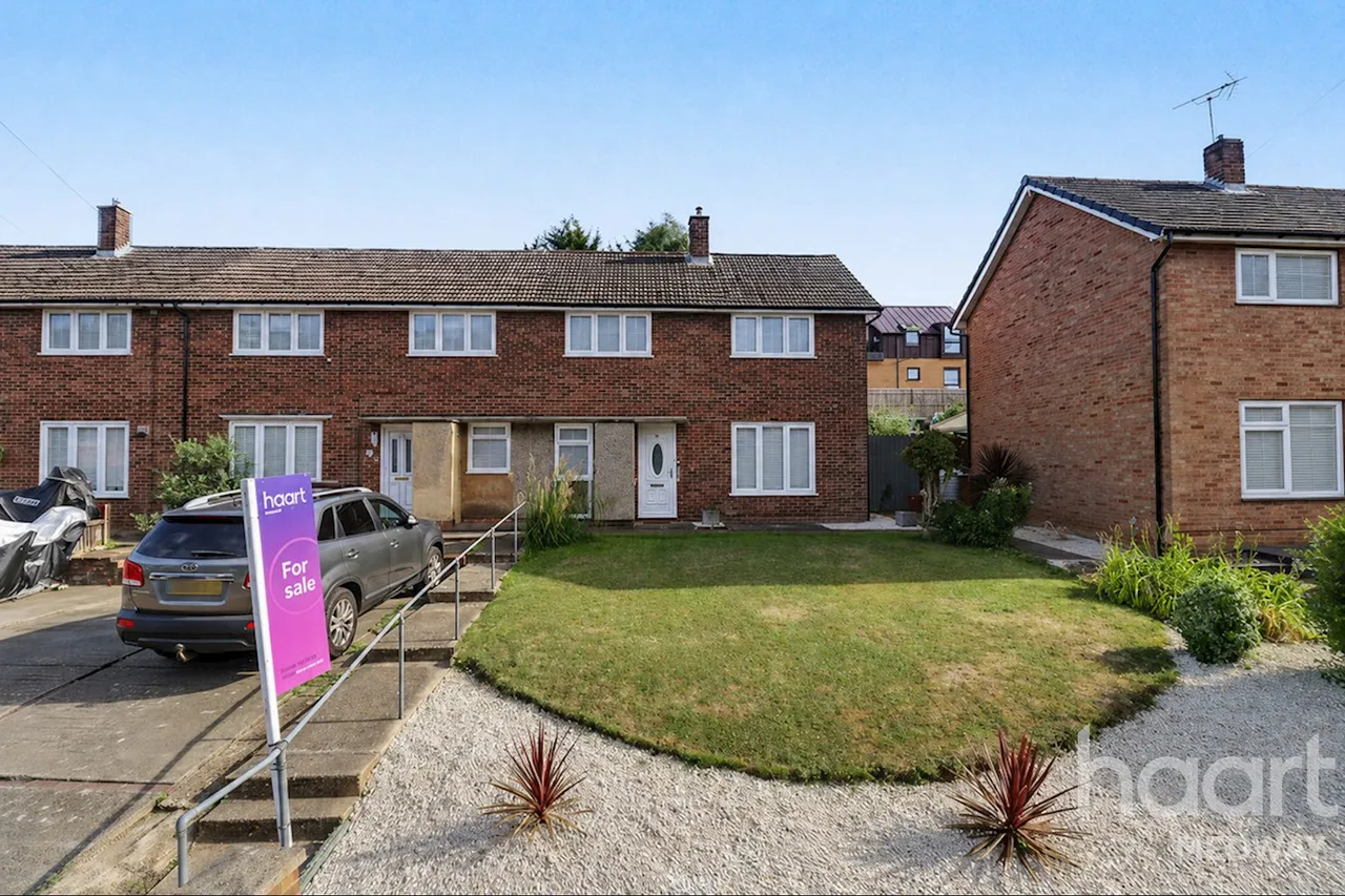 3 bed house for sale, Bligh Way, Rochester, ME2