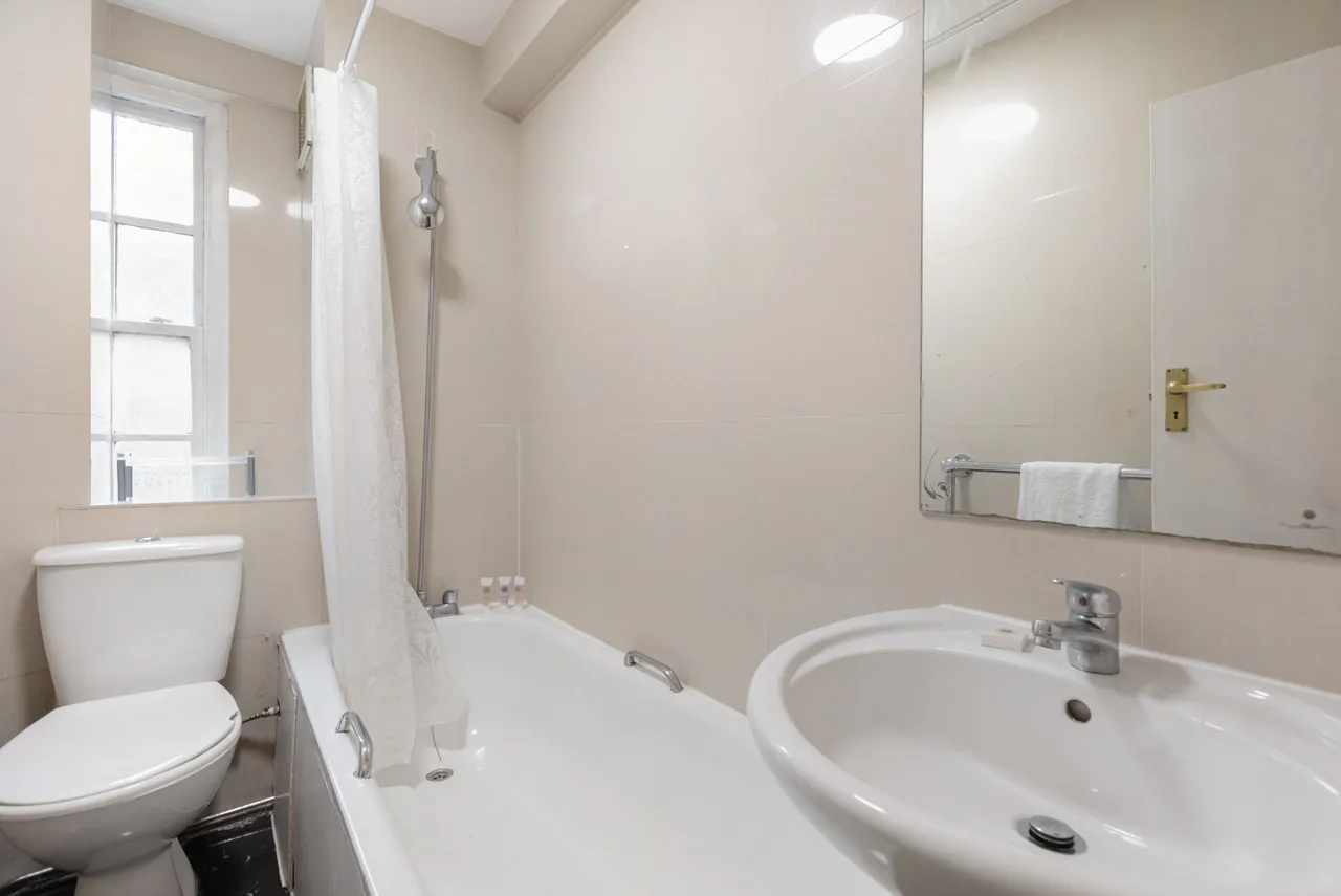 338 Park West, Edgware Road, London, photo 6