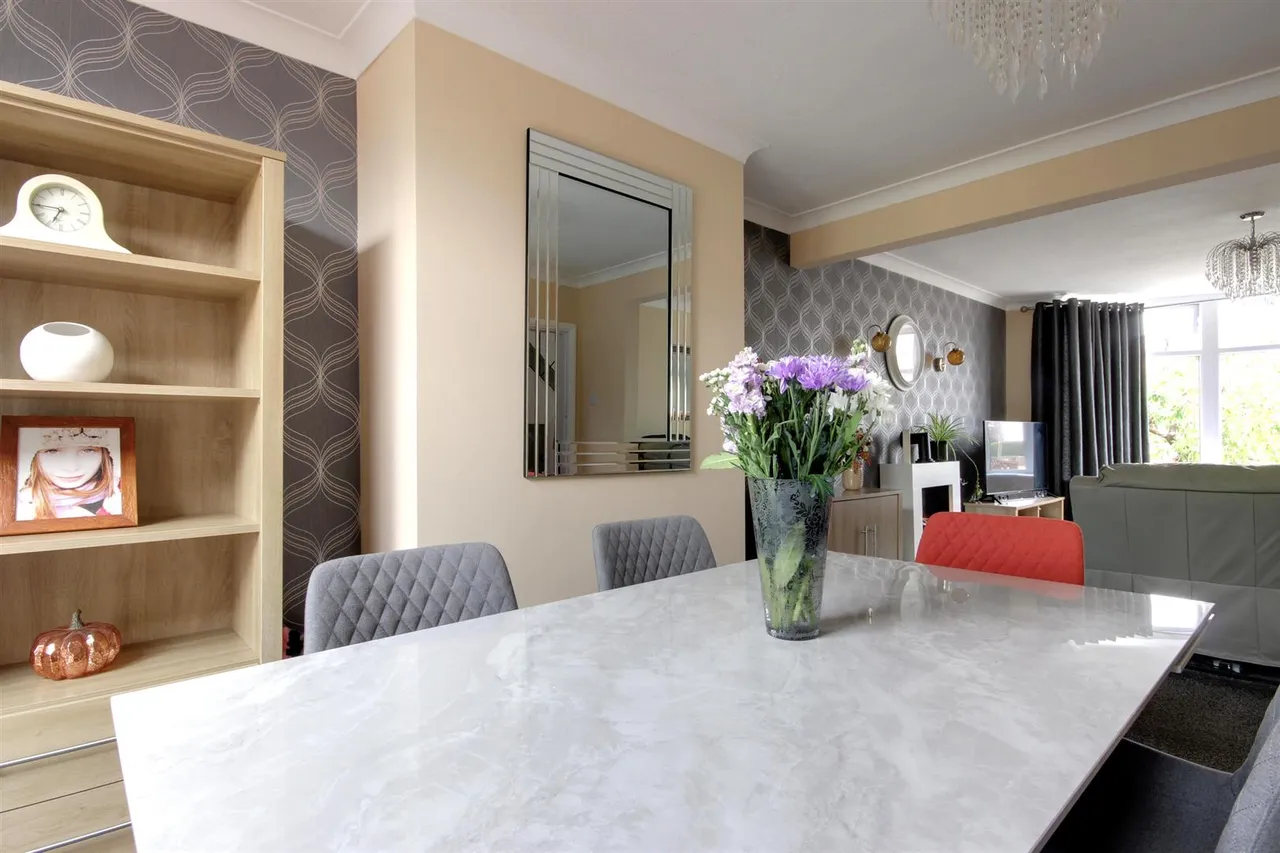 Kingston Road, Willerby, Hull, photo 7