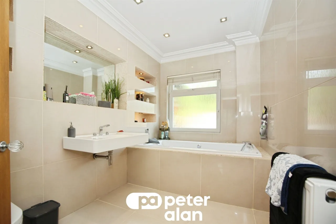 Bryn Road, Blackwood, NP12, photo 27