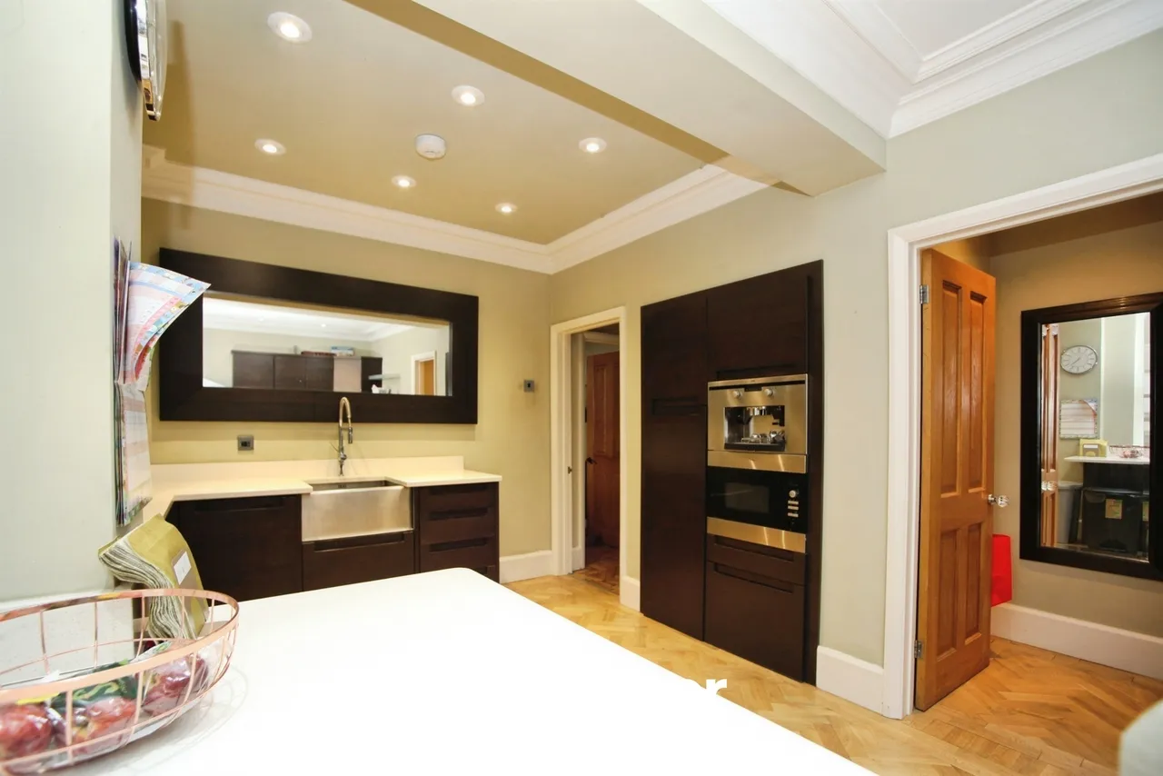 Bryn Road, Blackwood, NP12, photo 15