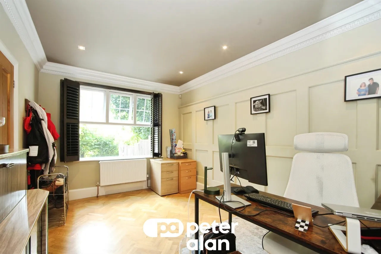 Bryn Road, Blackwood, NP12, photo 11