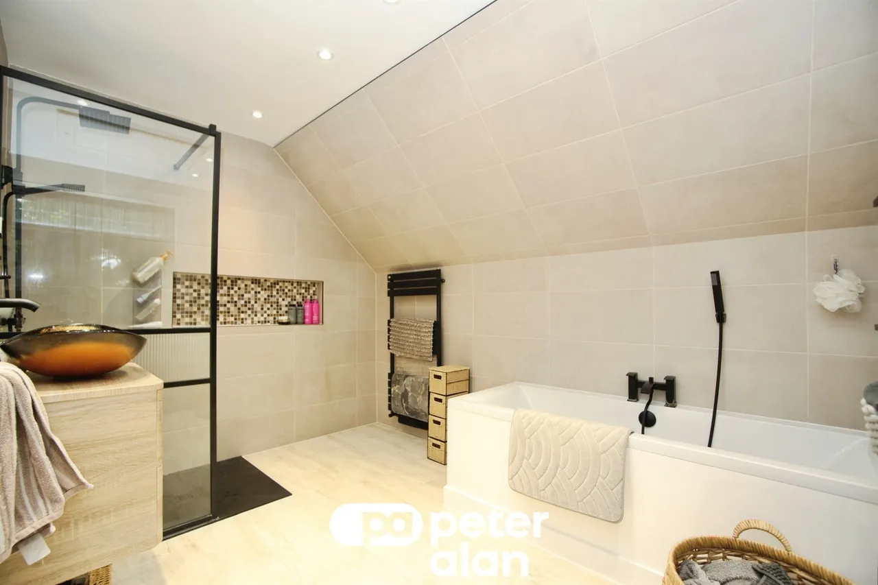Bryn Road, Blackwood, NP12, photo 24