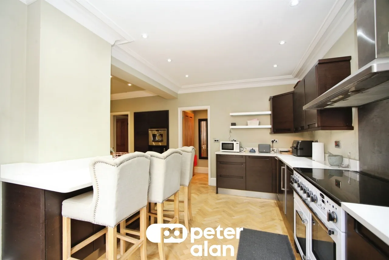 Bryn Road, Blackwood, NP12, photo 14