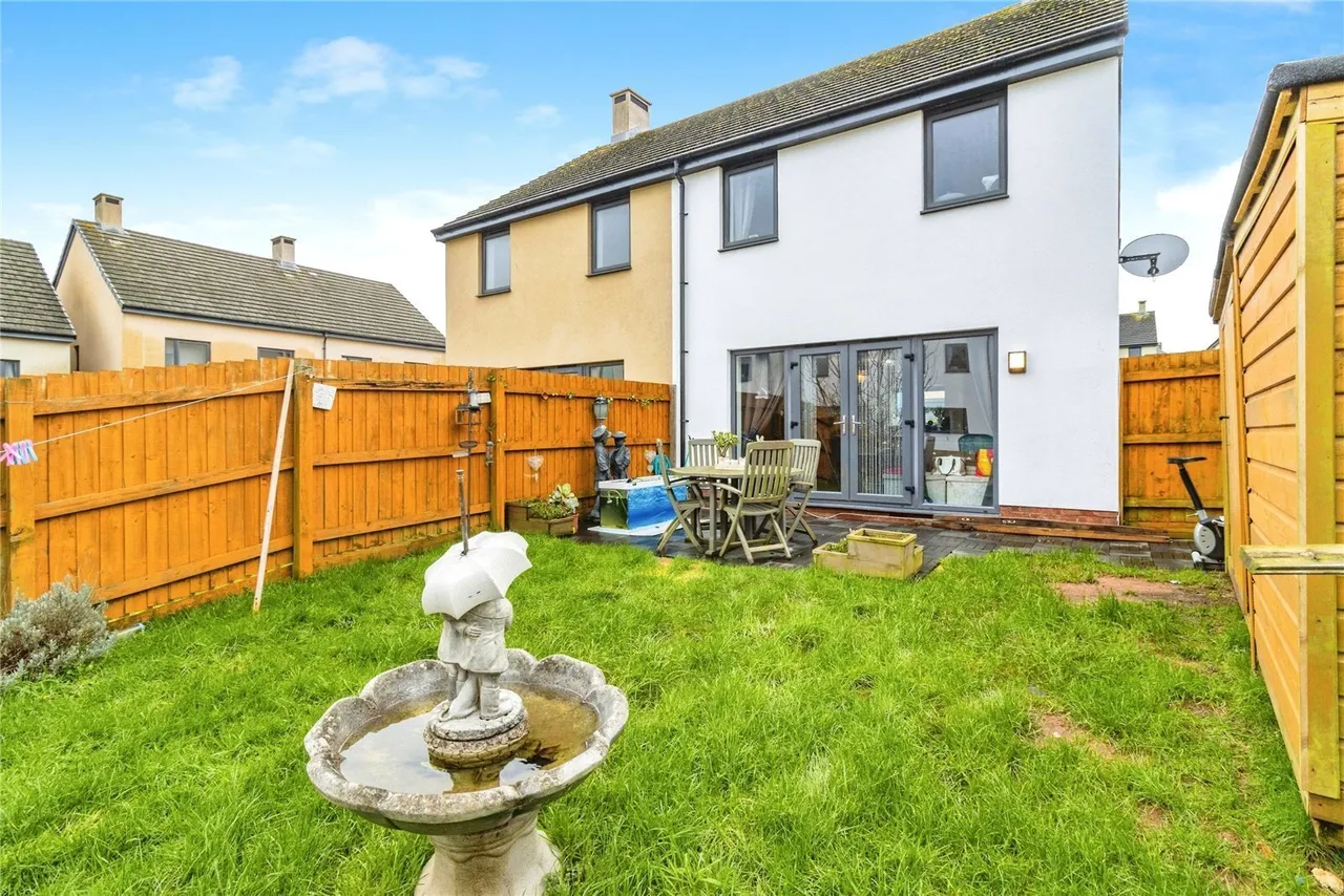 White Rock Close, Paignton, TQ4, photo 2