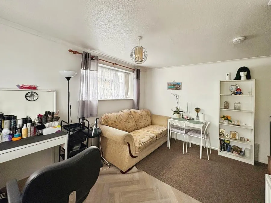 Knipton Drive, Loughborough, LE11, photo 4