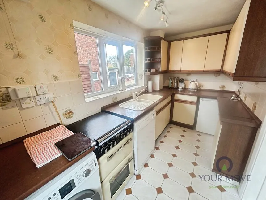 Ploughmans Drive, Shepshed, Leicestershire, LE12, photo 2