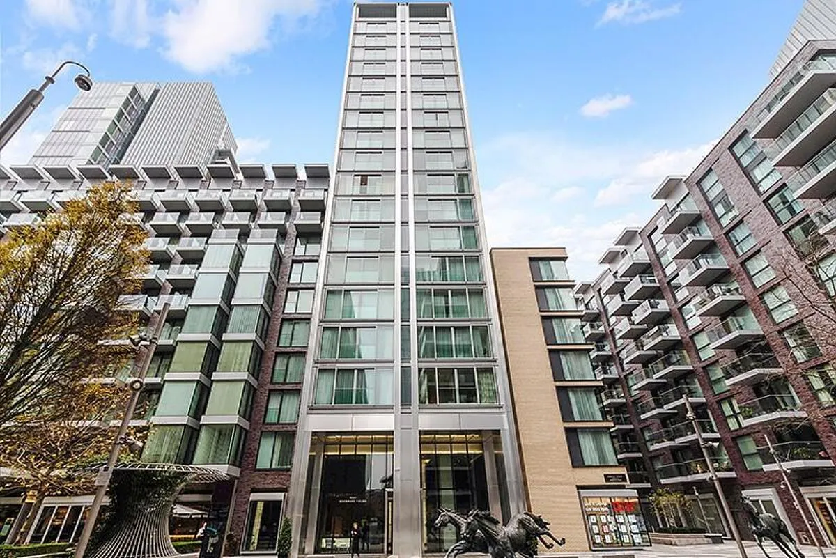 Piazza Walk, Aldgate, E1, photo 12