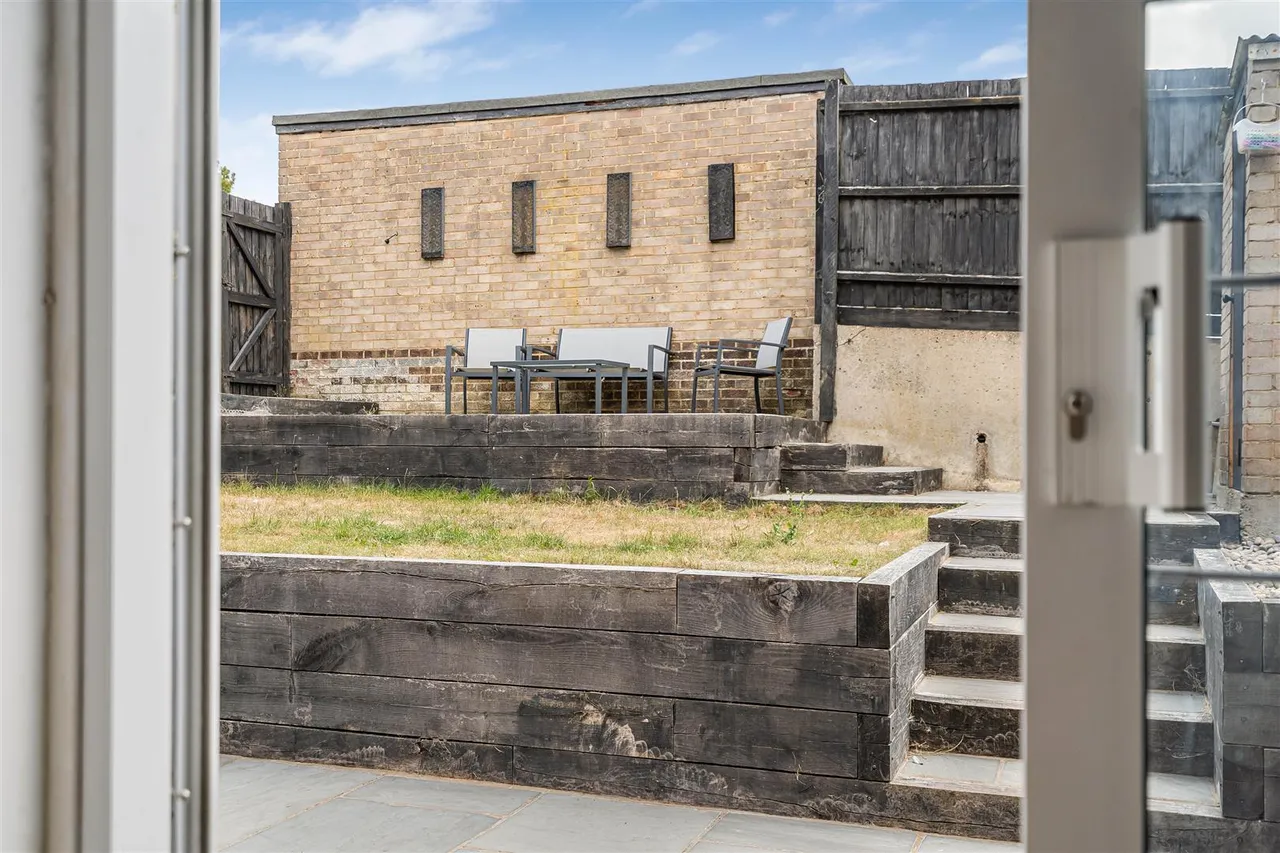 Linton Place, Haverhill, CB9, photo 18