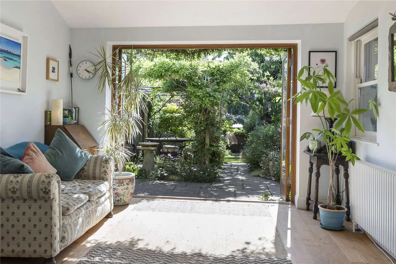 Vale Road, Southborough, Tunbridge Wells, Kent, TN4 0QJ, photo 3