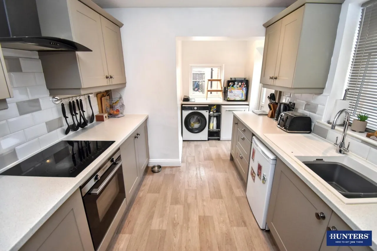 3 bed house for sale — Lincoln Drive, Wigston
