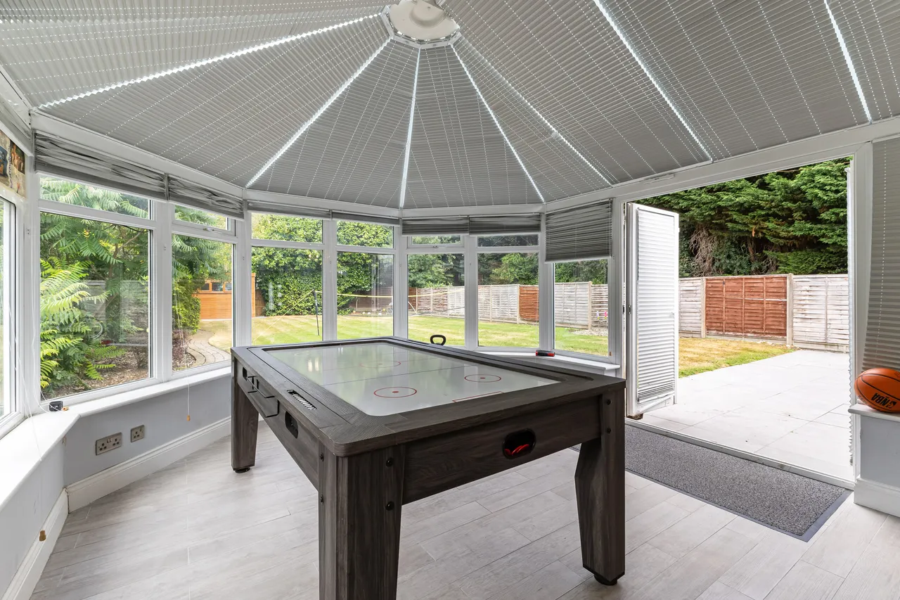 Heathfield Road, Bushey, WD23, photo 9