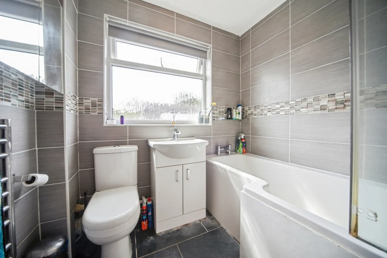 Ash Road, Onehouse, Stowmarket, Suffolk, IP14, photo 15