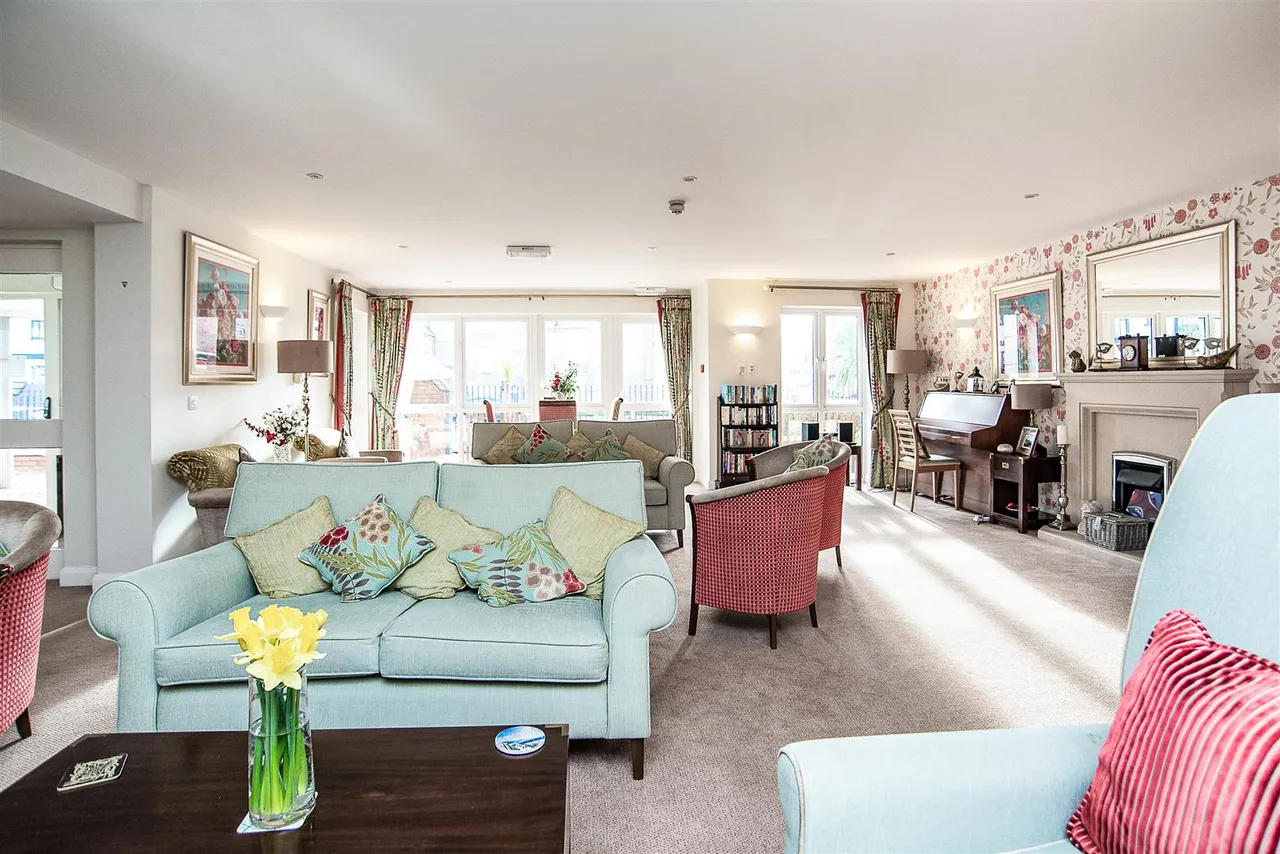 Gloddaeth Street, Llandudno, LL30, photo 17