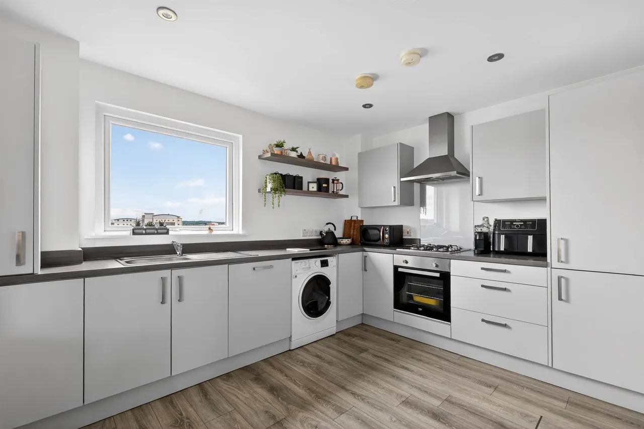 Bridge End, Belfast, BT5, photo 11