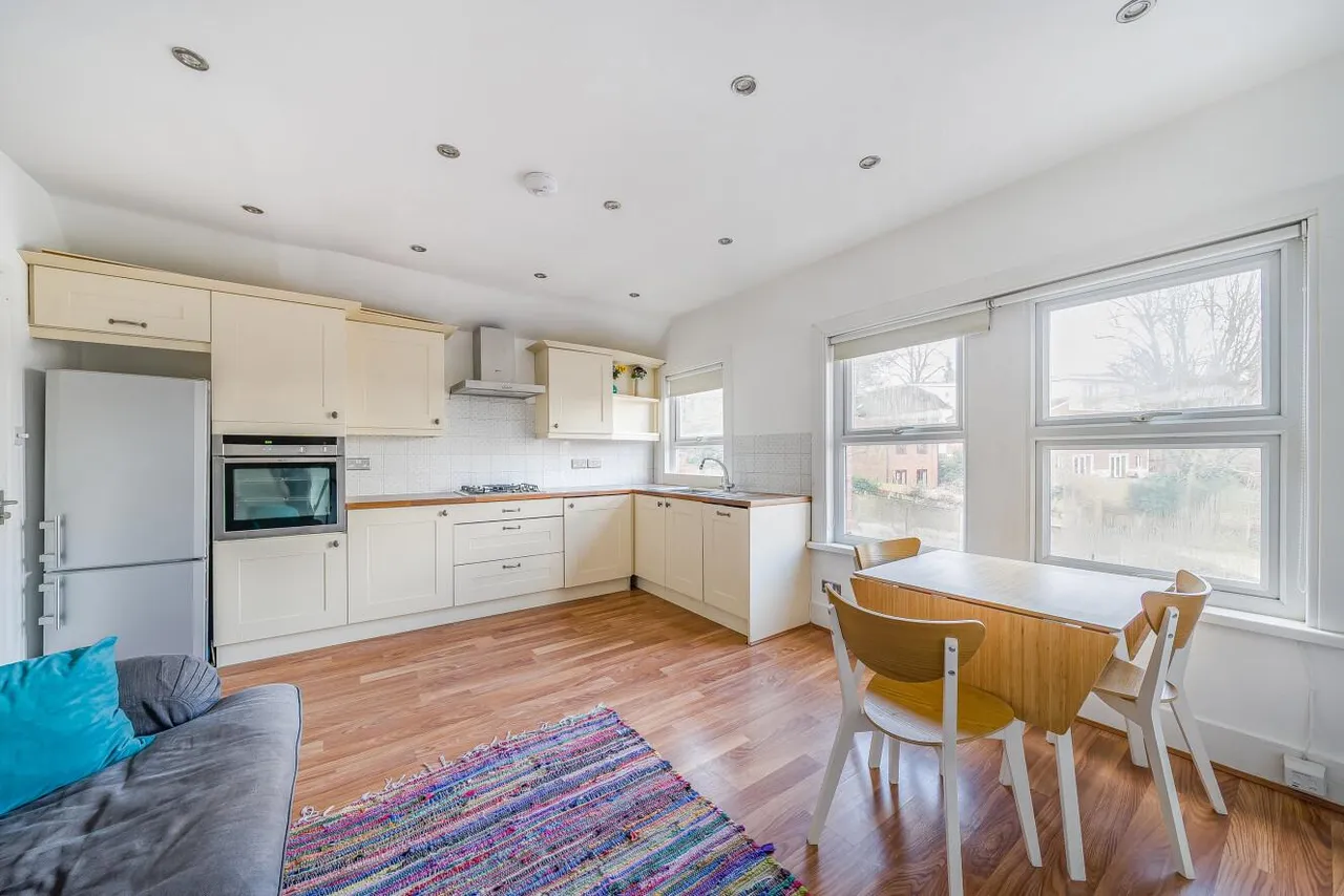 1 bed flat for sale, Archway Road, Highgate, N19