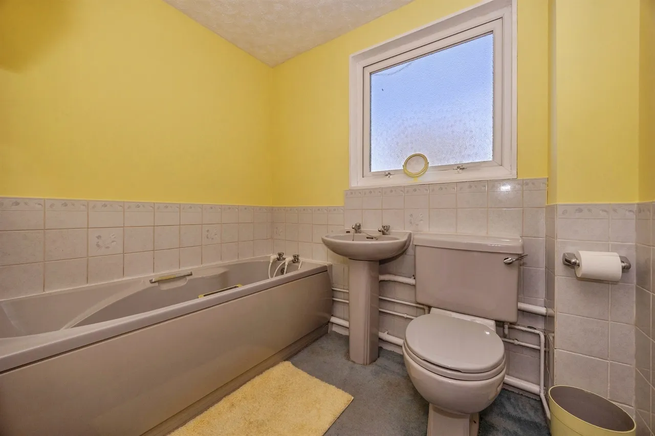 Curlew Gardens, Waterlooville, PO8, photo 11