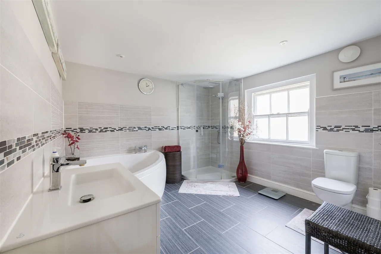 Grove Road, Beccles, NR34, photo 14