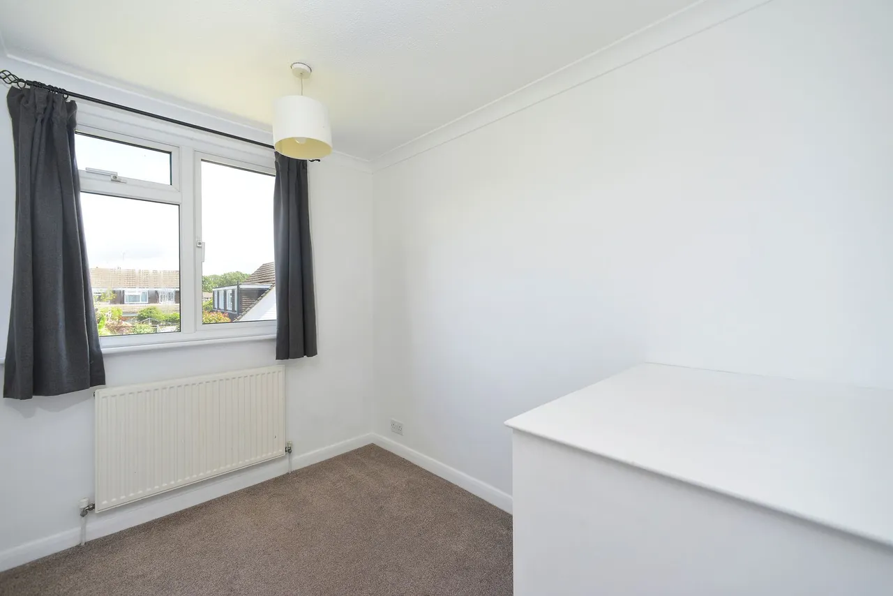 Fawley Close, Cranleigh, GU6, photo 10