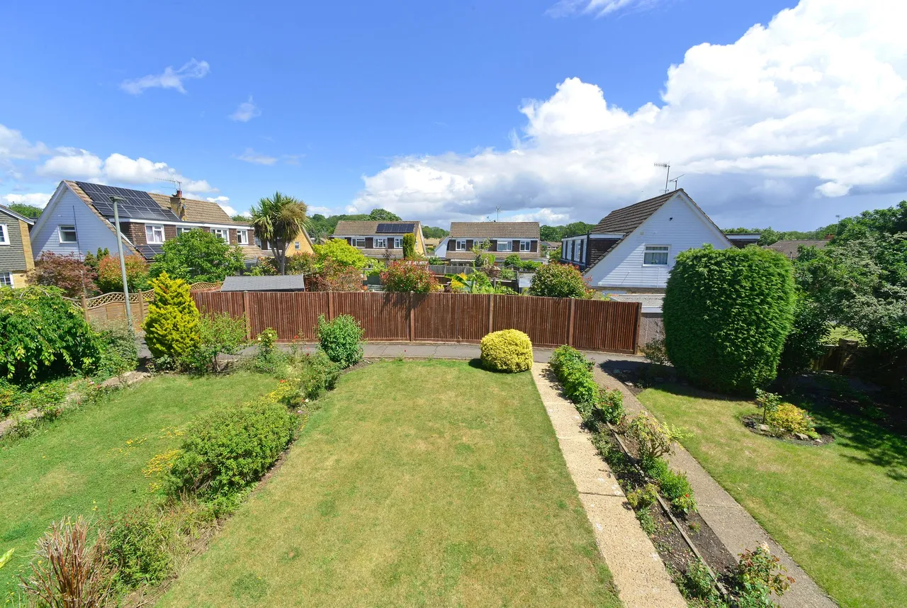 Fawley Close, Cranleigh, GU6, photo 14