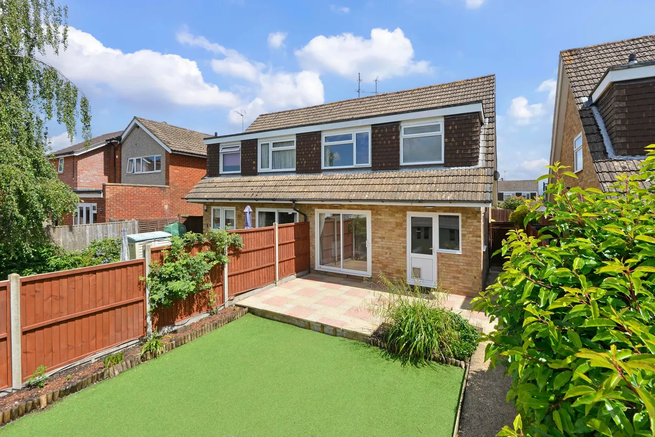 Fawley Close, Cranleigh, GU6, photo 17