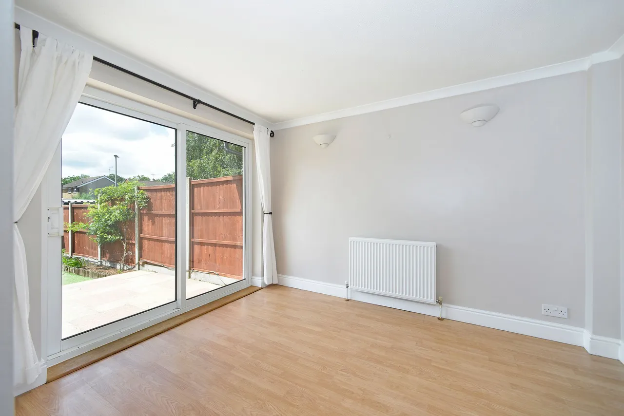Fawley Close, Cranleigh, GU6, photo 6