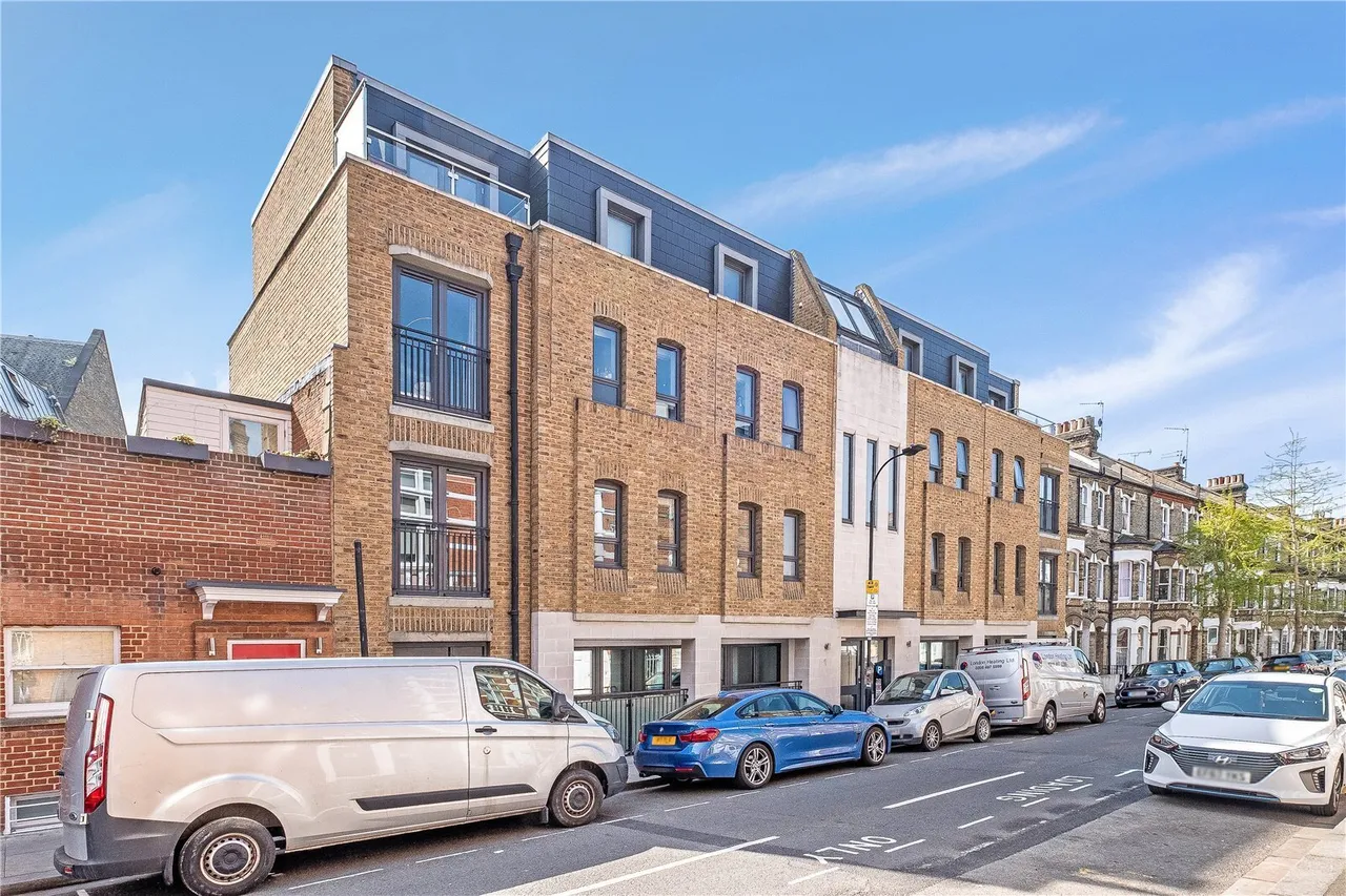 1 bed flat for sale, Shorrolds Road, London, SW6