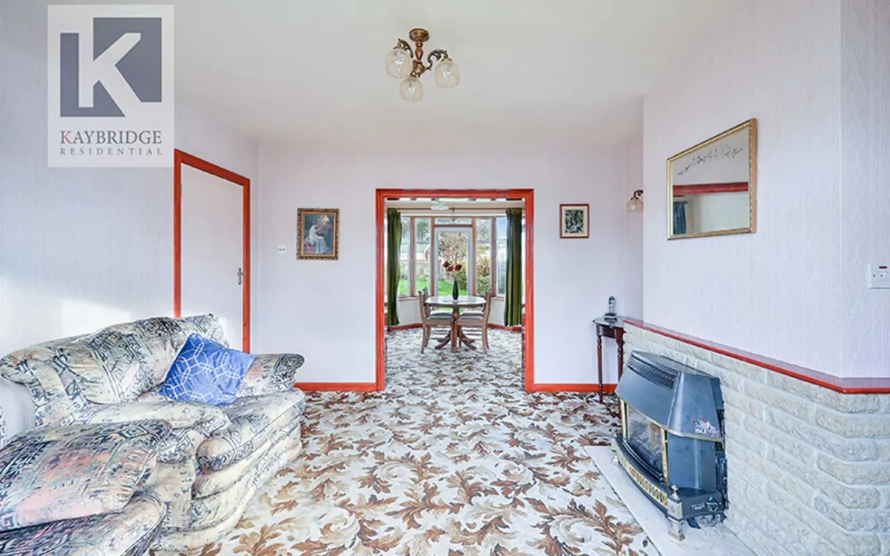 Walsingham Gardens, Epsom, KT19, photo 3