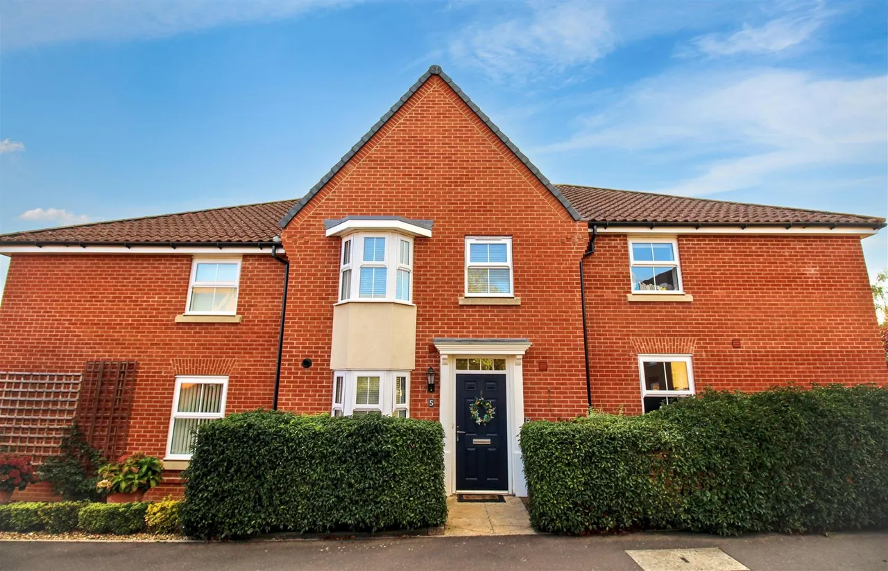 3 bed house for sale, Palmerston Way, Aylsham, NR11