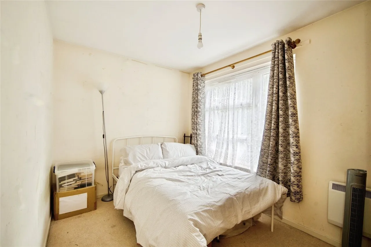 Pocklington Close, London, NW9, photo 8